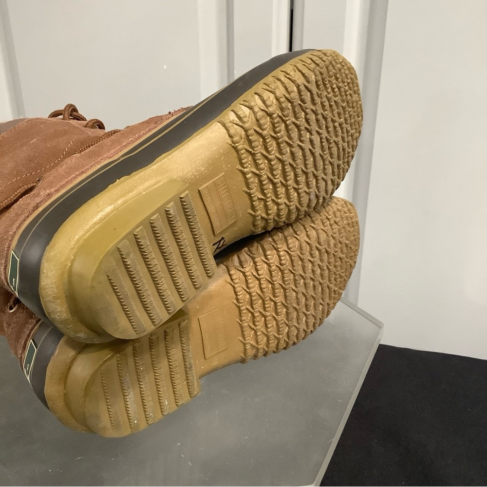 G.H. Bass & Co. Brown and Black Winter Boots - Picture 13 of 15